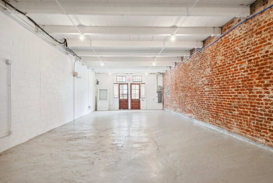 More Photos Of 325 Andrew Higgins Dr, New Orleans Storefront For Lease