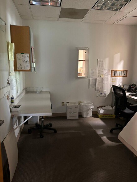 More Photos Of 1547 Columbia Tpke, Castleton Medical For Sale