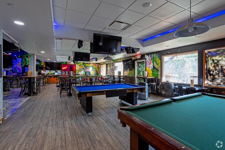 More Photos Of 9710 N Lamar Blvd, Austin Restaurant For Sale