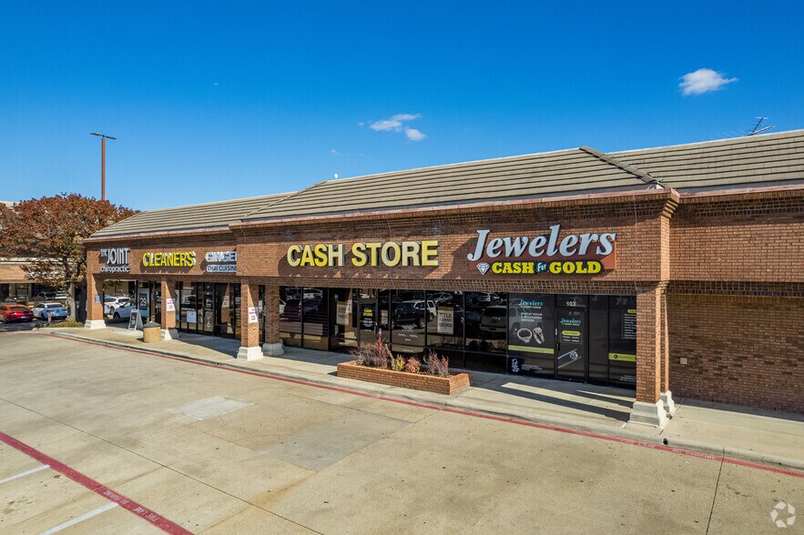 More Photos Of 11888 Marsh Ln, Dallas Unknown For Lease