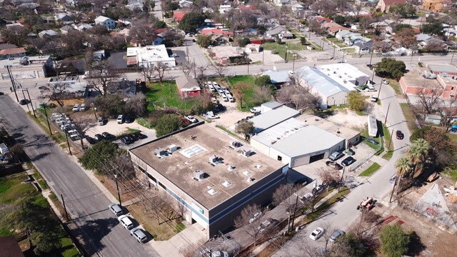 More Photos Of 1009-1019 E Euclid Ave, San Antonio Warehouse For Sale