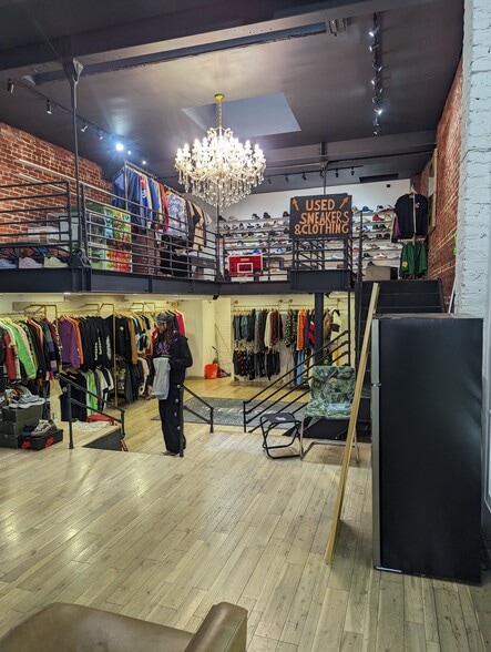 More Photos Of 112 Rivington St, New York Apartments For Lease