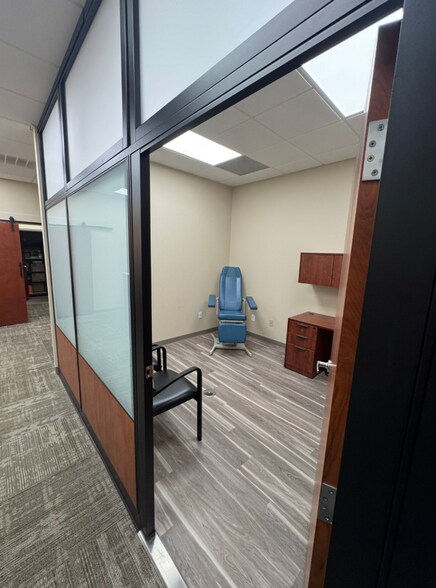 More Photos Of 2569-2571 Homeview Dr, Richmond Medical For Lease