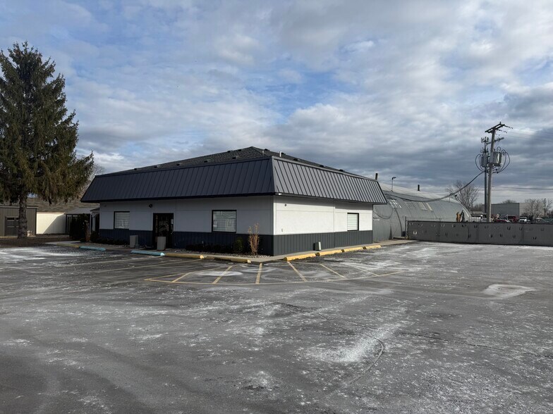 Primary Photo Of 2300 Edinburgh Rd, Waterford Warehouse For Sale