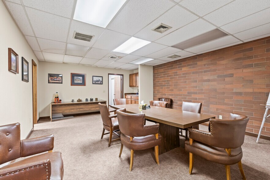 More Photos Of 411-413 N 2nd St, Yakima Office For Sale