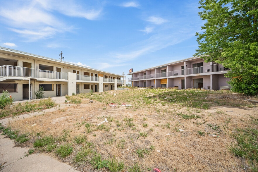 More Photos Of 2001 N Hudson Ave, Pueblo Hotel For Sale