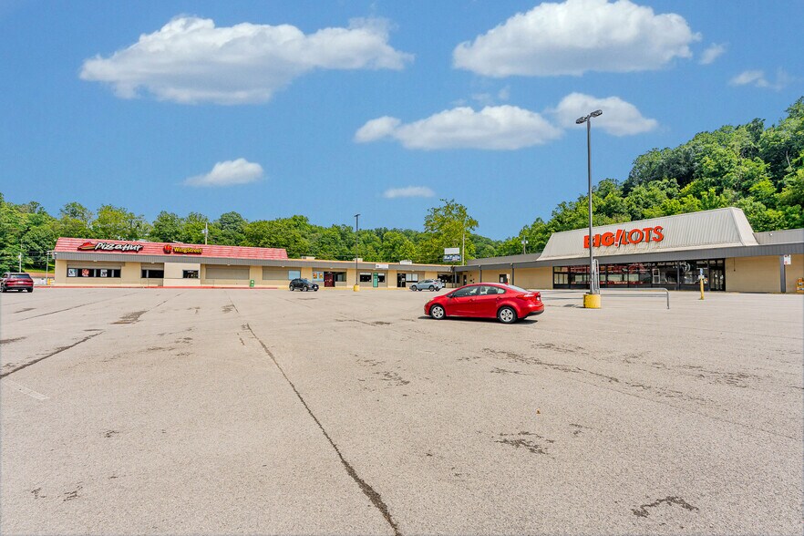 More Photos Of 902 Fairmont Rd, Morgantown Storefront For Lease