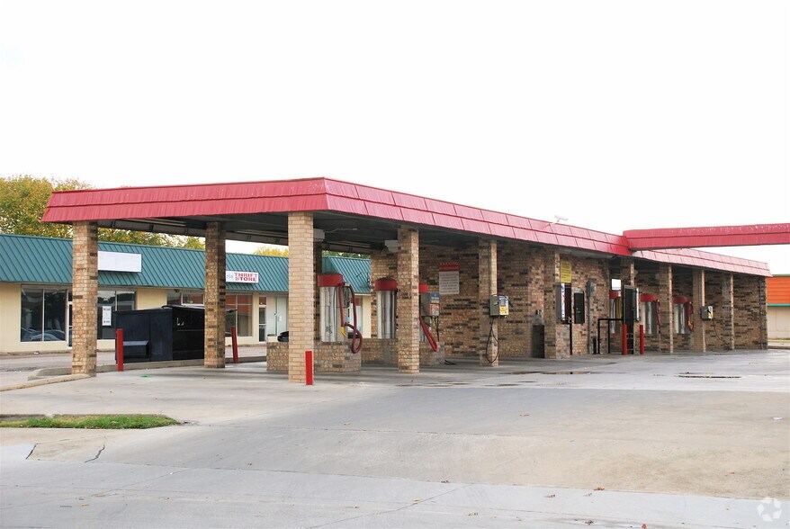 More Photos Of 2004 W Buckingham Rd, Garland Carwash For Sale