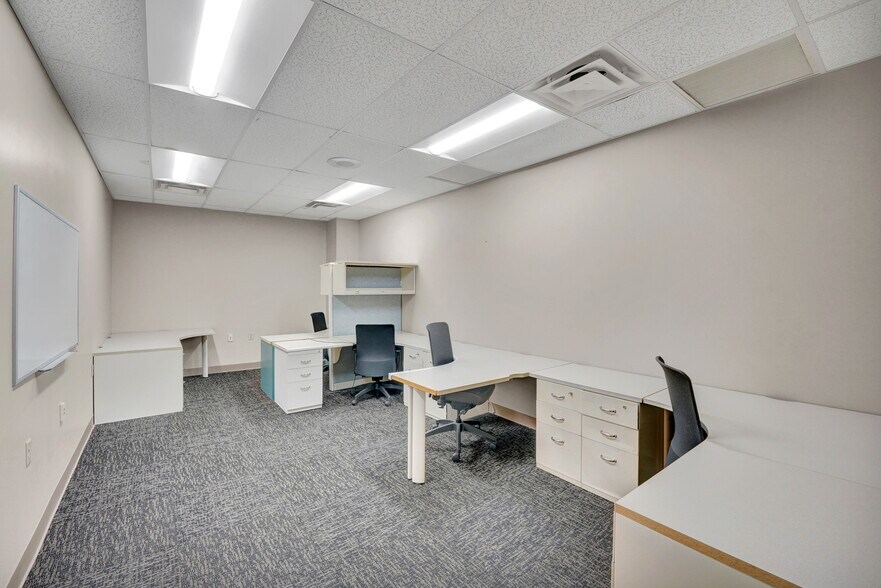 More Photos Of 26 Steele Ave, Arcade Office For Lease