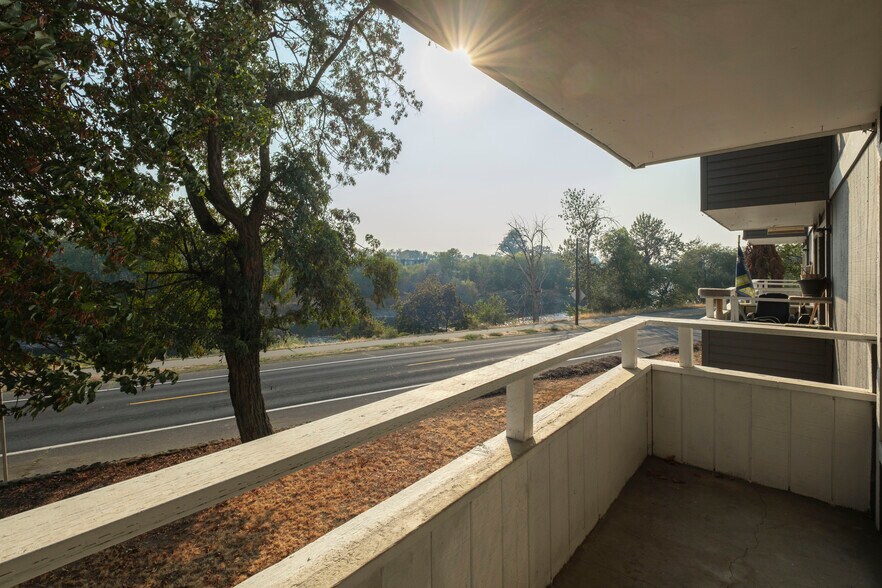 More Photos Of 3001 E Upriver Dr, Spokane Apartments For Sale