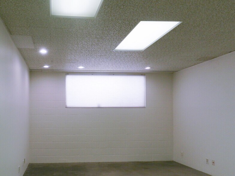 More Photos Of 1311 Broadway, Santa Monica Office For Lease
