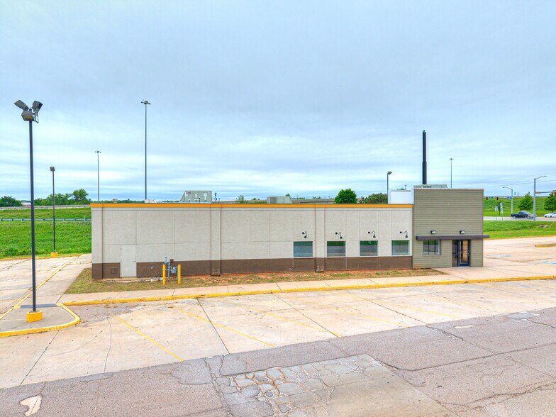 More Photos Of 4903 N Harrison St, Shawnee Restaurant For Sale
