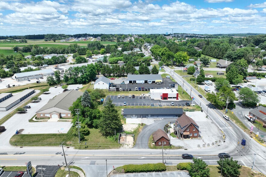 More Photos Of 550 S Main St, Shrewsbury Freestanding For Lease