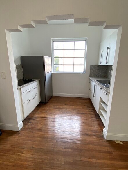 More Photos Of 901 Pennsylvania Ave, Miami Beach Apartments For Sale