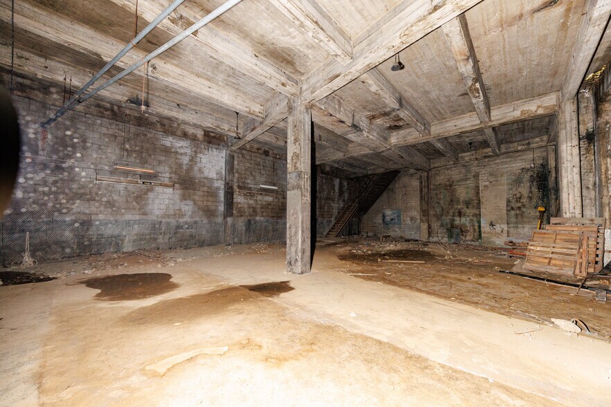 More Photos Of 417 S Hill St, Los Angeles Office For Sale