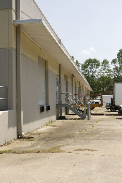 More Photos Of 119 Marketridge Dr, Jackson Office For Lease