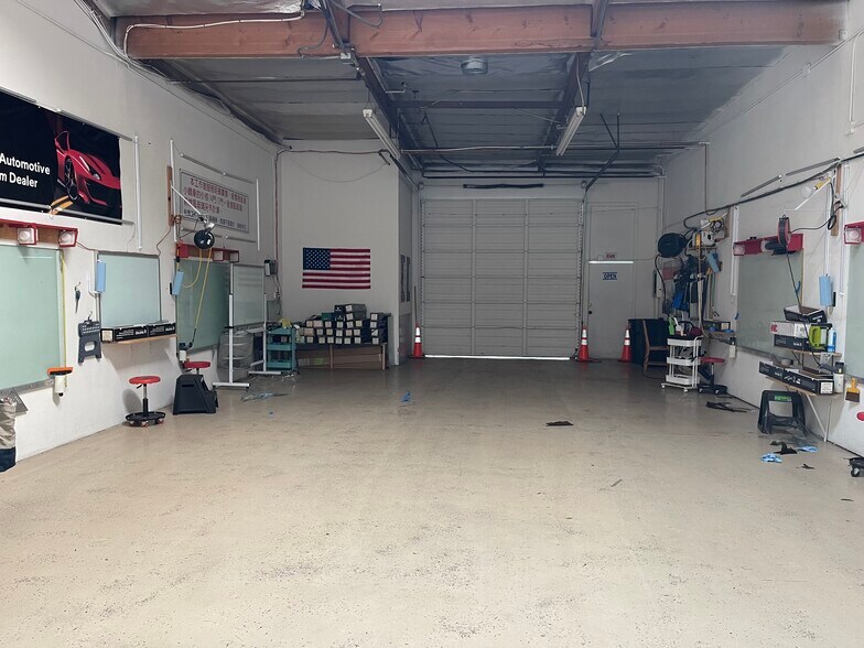 More Photos Of 22651 Lambert St, Lake Forest Light Manufacturing For Lease