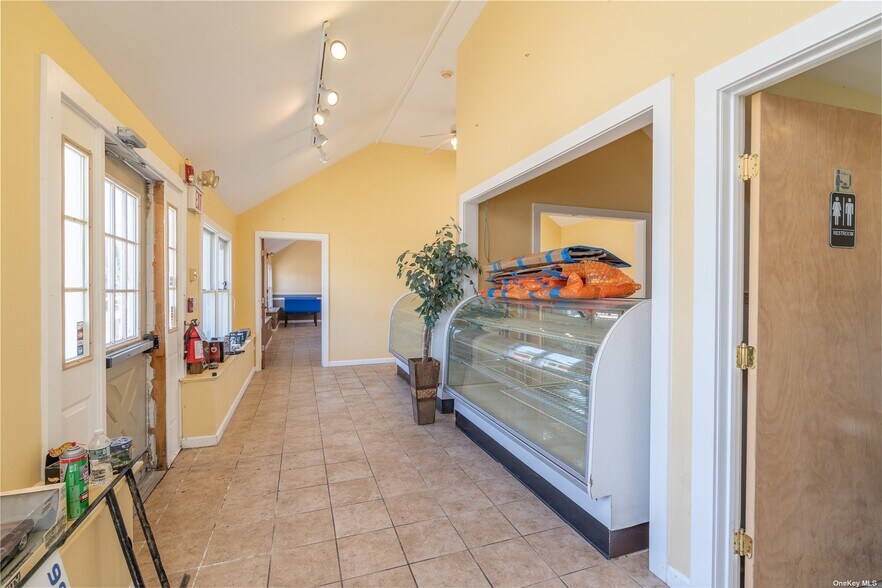 More Photos Of 3225 Sound Ave, Riverhead Storefront Retail Office For Sale