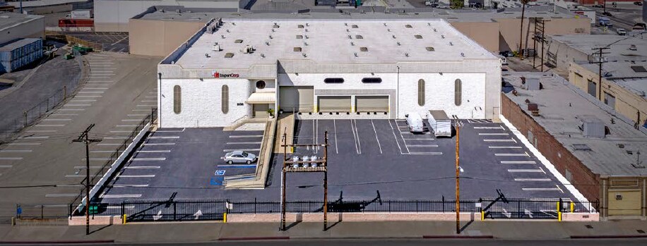 More Photos Of 2335 E 27th St, Los Angeles Warehouse For Lease