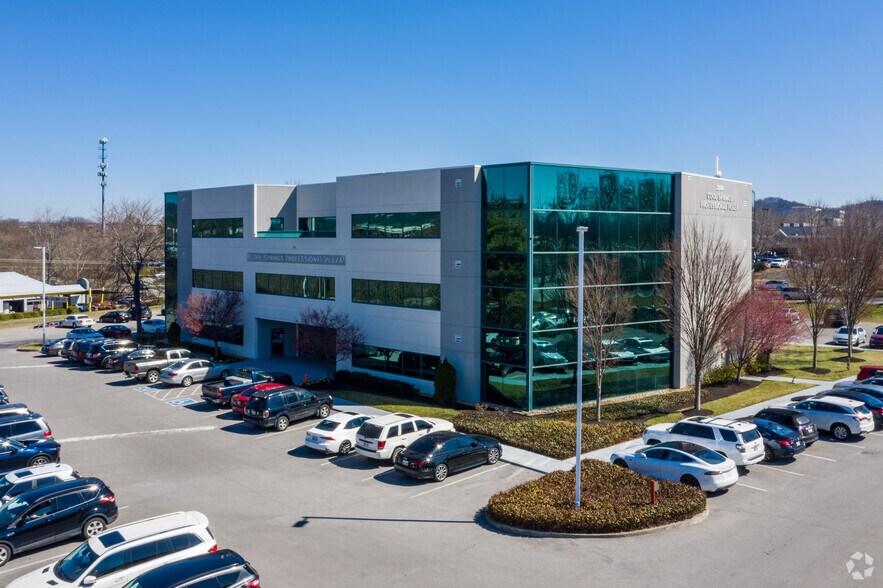 More Photos Of 2001 Mallory Ln, Franklin Medical For Lease