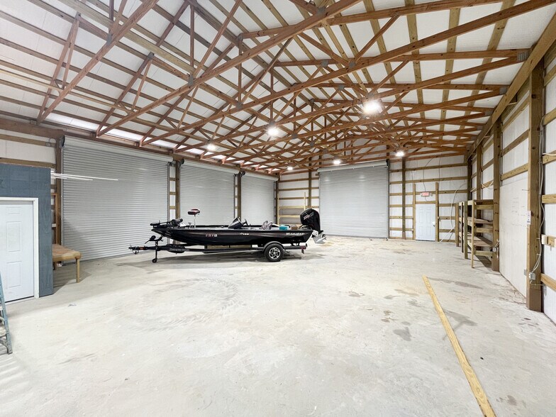 More Photos Of 201 Lexington Dr, Rayne Industrial For Sale