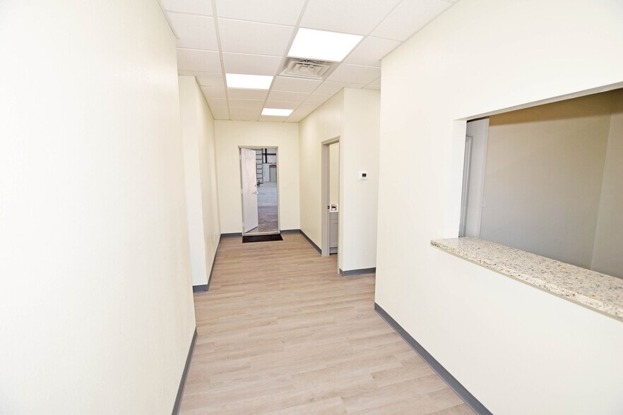 More Photos Of 1210 Edgewood ave, Odessa Industrial For Lease