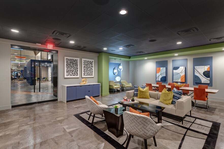 More Photos Of 14841 N Dallas Pky, Addison Office For Lease