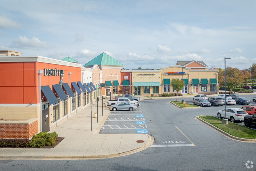 More Photos Of Maple Lawn Blvd, Fulton Unknown For Lease