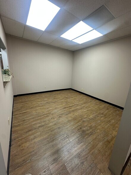 More Photos Of 4100 NW Loop 410, San Antonio Office For Lease
