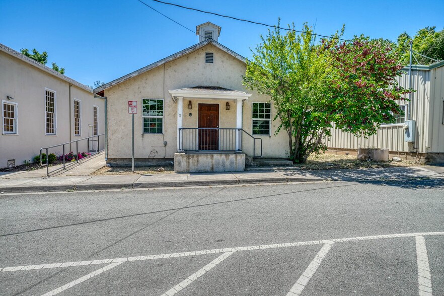More Photos Of 12487 The Plaza, Clearlake Oaks Religious Facility For Sale