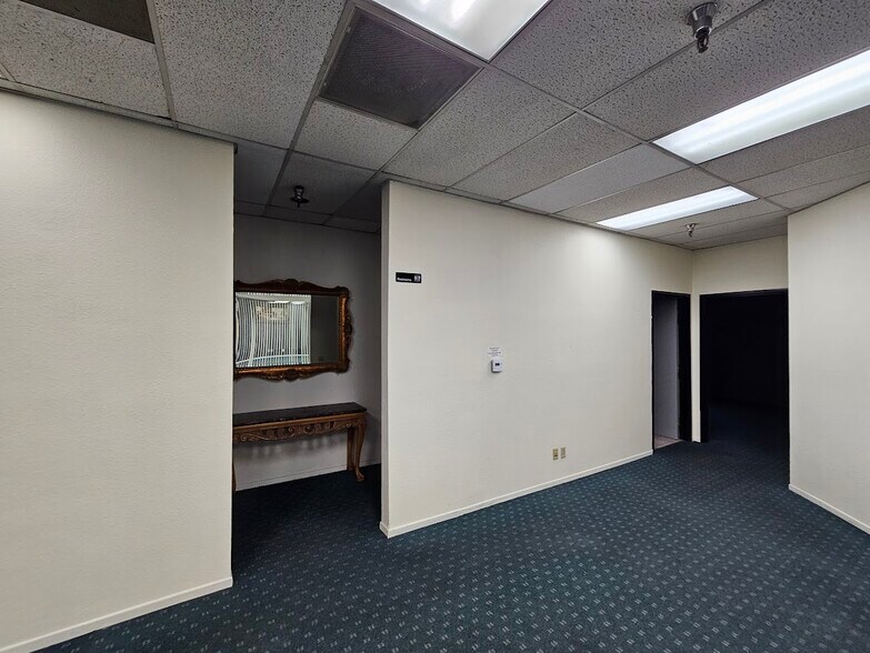 More Photos Of 4121 S Alameda St, Los Angeles Warehouse For Lease