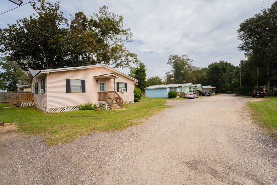 More Photos Of 318 AL-59 Hwy, Summerdale Hotel For Sale