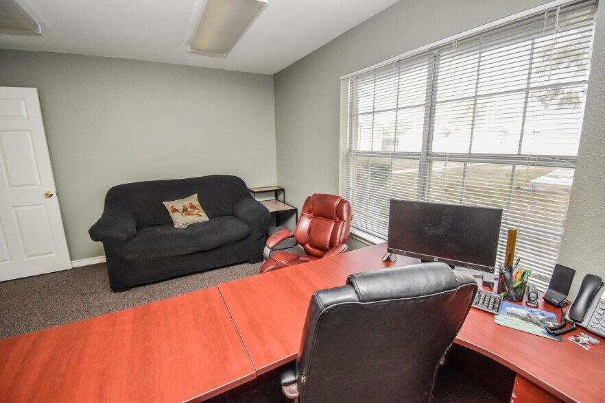 More Photos Of 511 N Northeast Loop 323, Tyler Office Residential For Lease