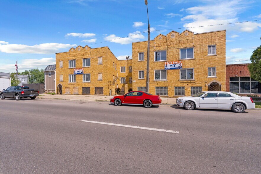More Photos Of 15523 Mack Ave, Detroit Apartments For Sale