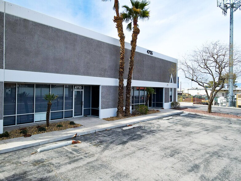 More Photos Of 4755-4767 Procyon St, Las Vegas Warehouse For Lease