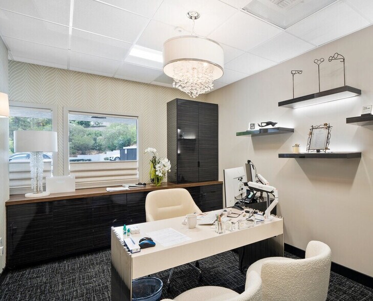 More Photos Of 25200 La Paz Rd, Laguna Hills Medical For Lease