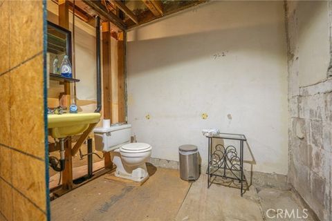 More Photos Of 5956 West Blvd, Los Angeles Storefront Retail Office For Sale