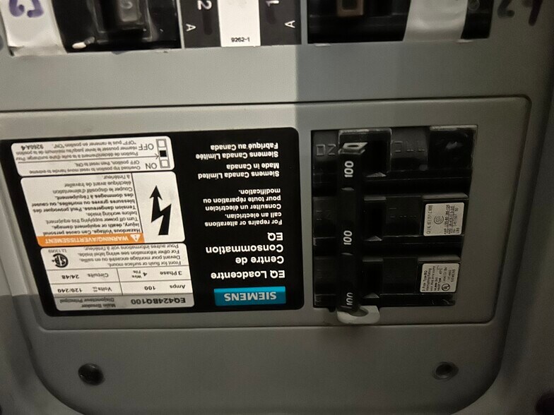 More Photos Of 88 Lonsdale Ave, North Vancouver Office For Sale