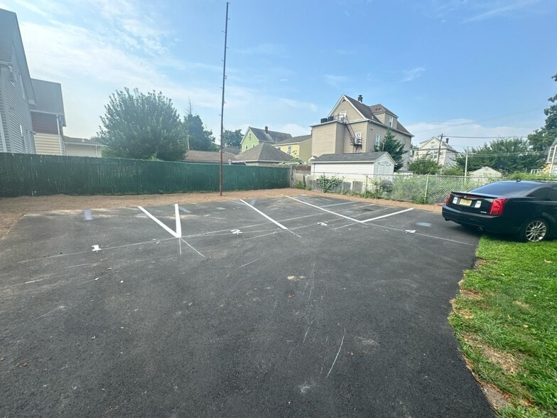 More Photos Of 42 Lester St, Wallington Apartments For Sale