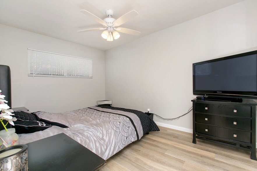 More Photos Of 3960-3968 Helix St, Spring Valley Apartments For Sale