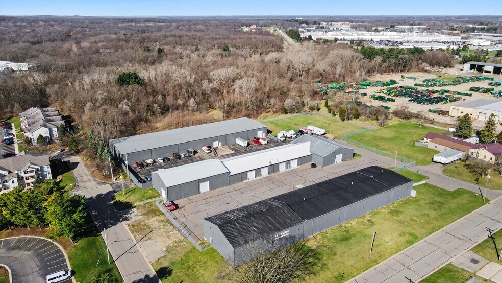 More Photos Of 4535 Wayne Rd, Battle Creek Warehouse For Lease