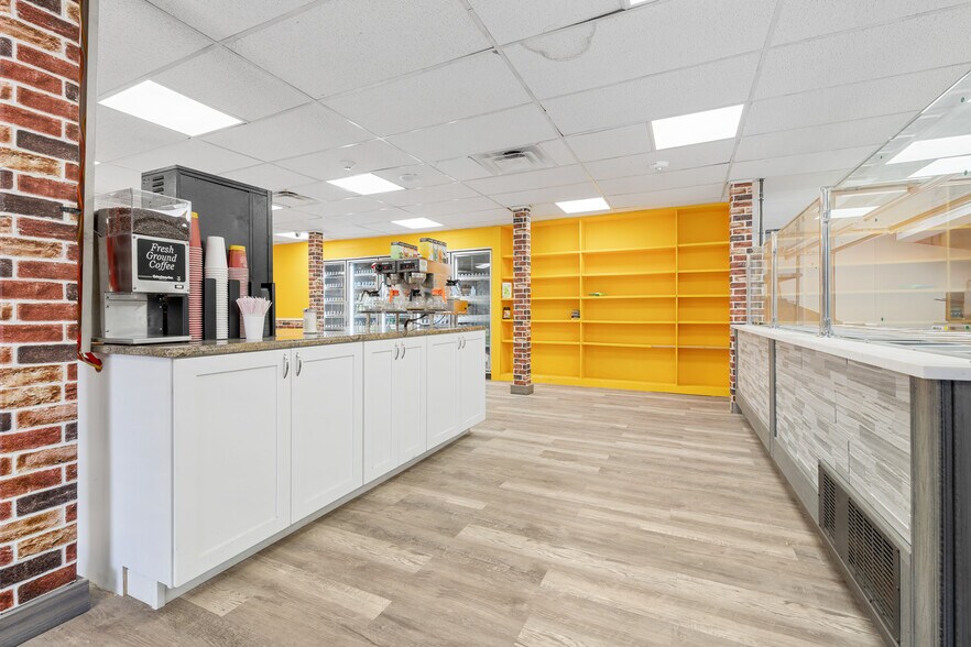 More Photos Of 2815 Montauk Hwy, Brookhaven General Retail For Sale