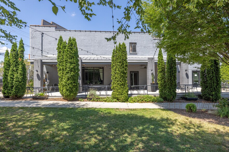 More Photos Of 743 Haywood Rd, Asheville Restaurant For Sale