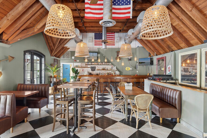 More Photos Of 48 Front St, Greenport Restaurant For Sale