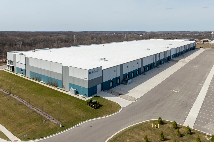 More Photos Of 10035 Assembly Park Dr, Wixom Distribution For Lease