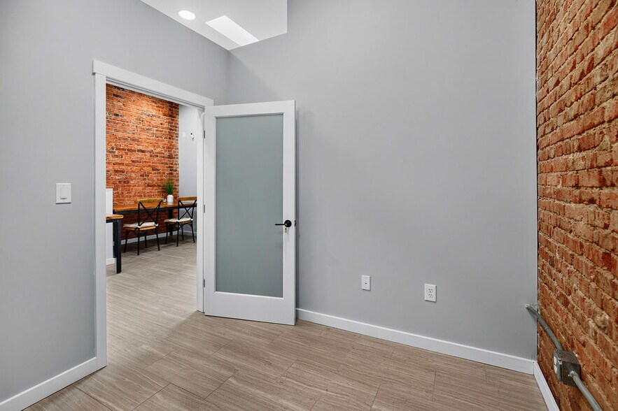 More Photos Of 143 N Wayne Ave, Waynesboro Storefront Retail Office For Sale