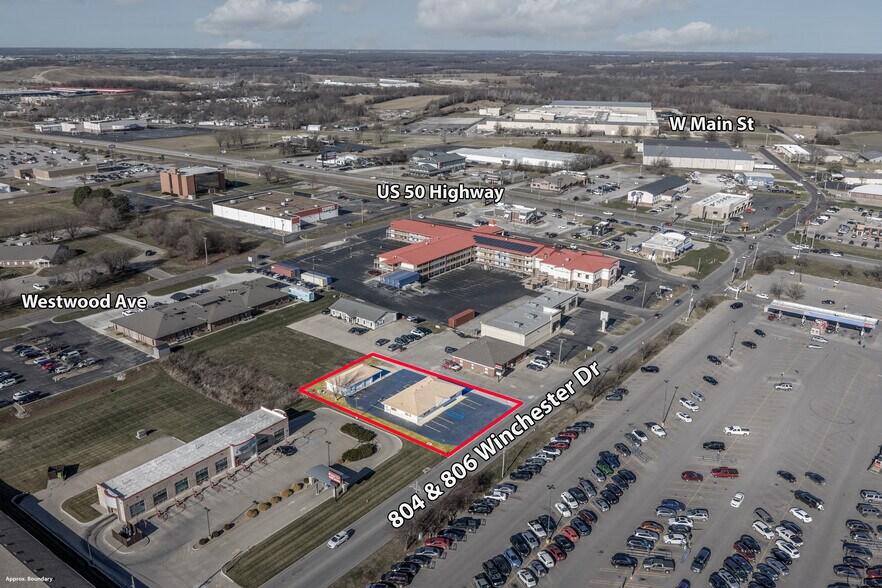 More Photos Of 804 Winchester Dr, Sedalia Medical For Sale