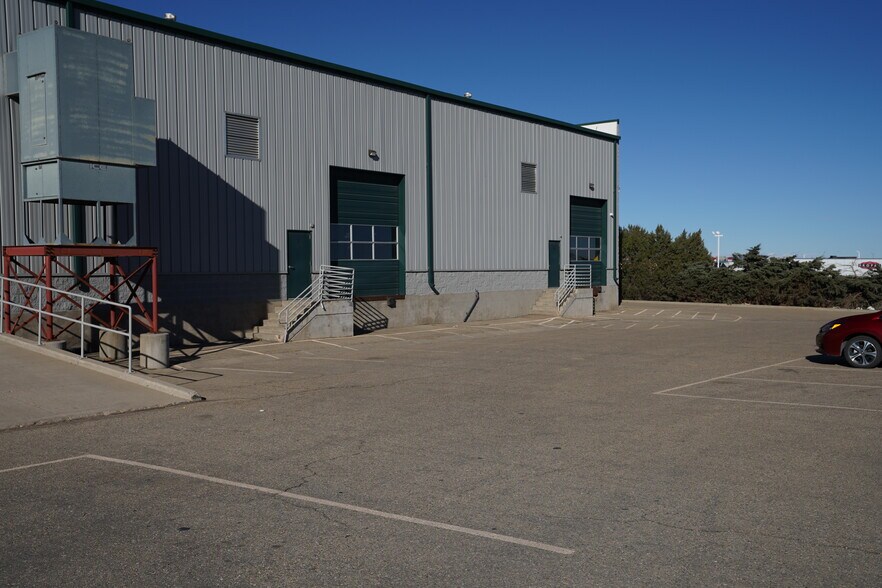 More Photos Of 3773 Monarch St, Frederick Warehouse For Lease