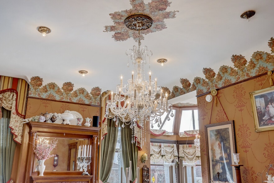 More Photos Of 3209 W Wells St, Milwaukee Hospitality For Sale