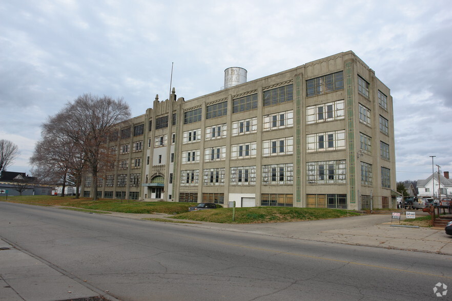 Primary Photo Of 1603 S 3rd St, Ironton Light Manufacturing For Lease